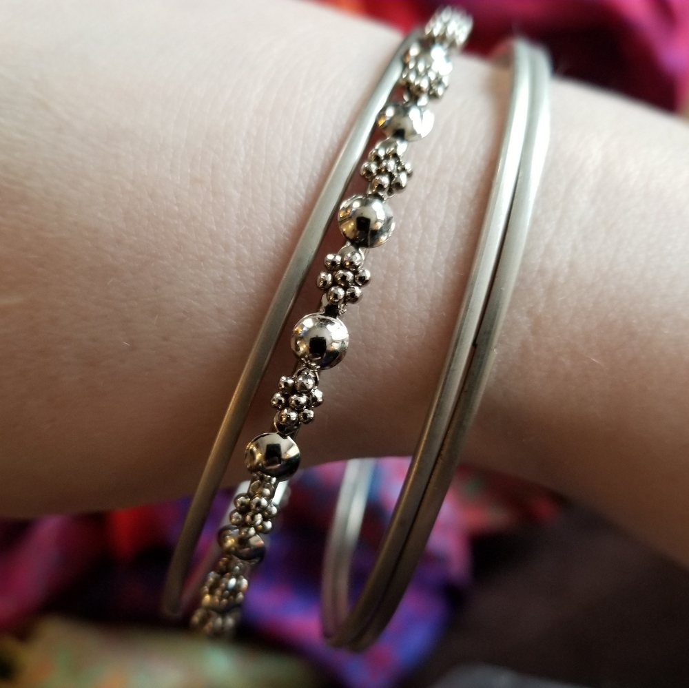 Skinny bangle bracelet lot of 4 stack silver tone